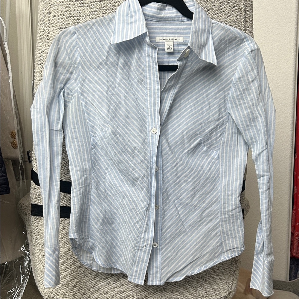 Banana republic blue white stipe button down shirt blouse collar size petite S